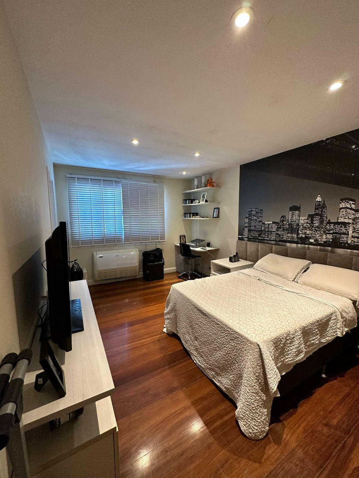 Квартира, 12056 м², 1 069 032$ — FAKTOR